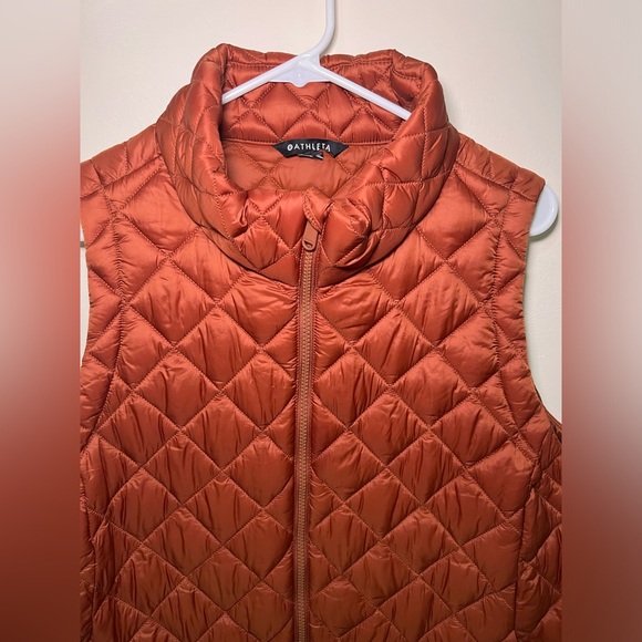 Athleta Whisper Featherless Quilted Women's Puffer Vest - Picture 3 of 5